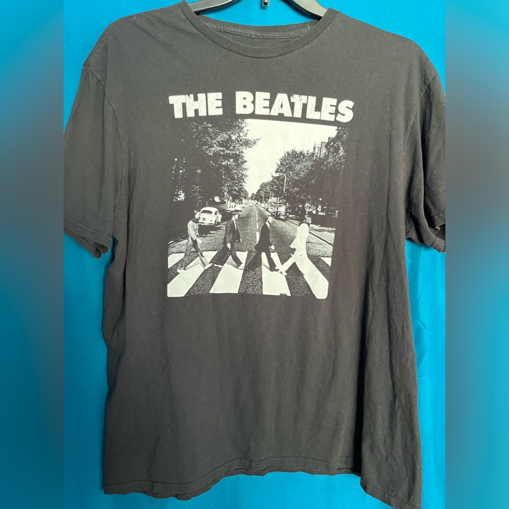 THE BEATLES men’s XL T-shirt